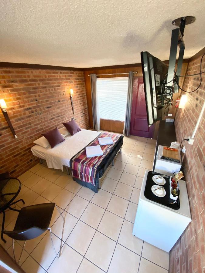 Proserpine Motor Lodge Buitenkant foto
