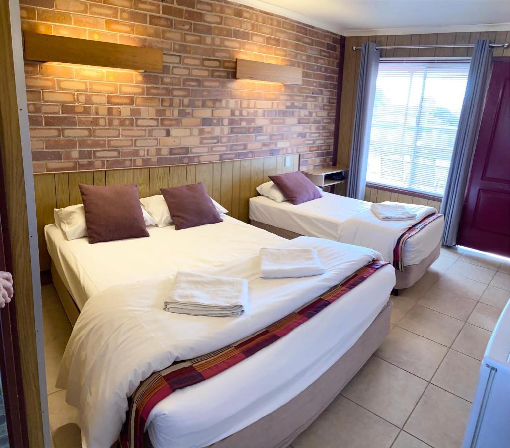 Proserpine Motor Lodge Buitenkant foto