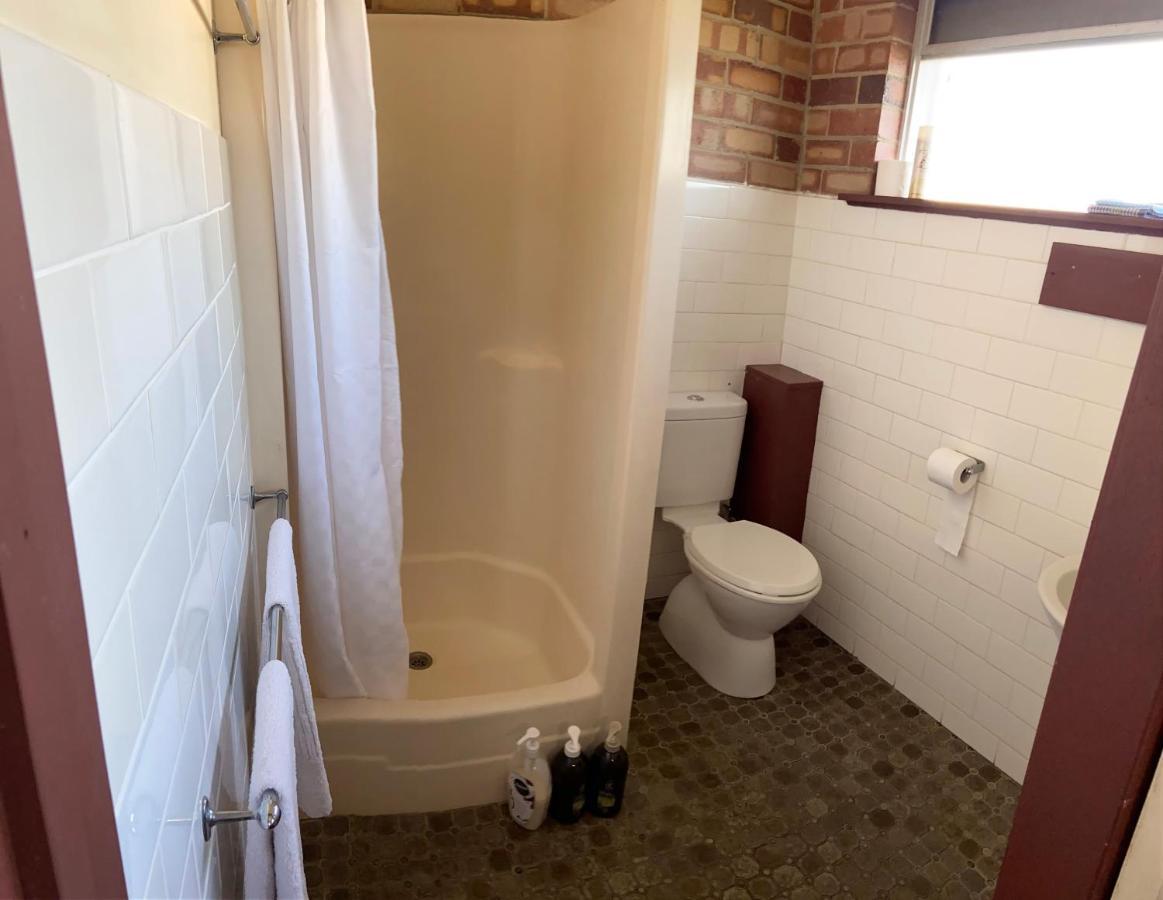 Proserpine Motor Lodge Buitenkant foto