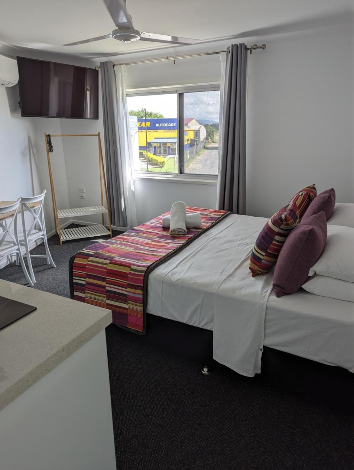 Proserpine Motor Lodge Buitenkant foto